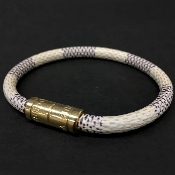 ❌SOLD❌ Louis Vuitton Damier Azur Keep It Bracelet - Picture 1 of 3